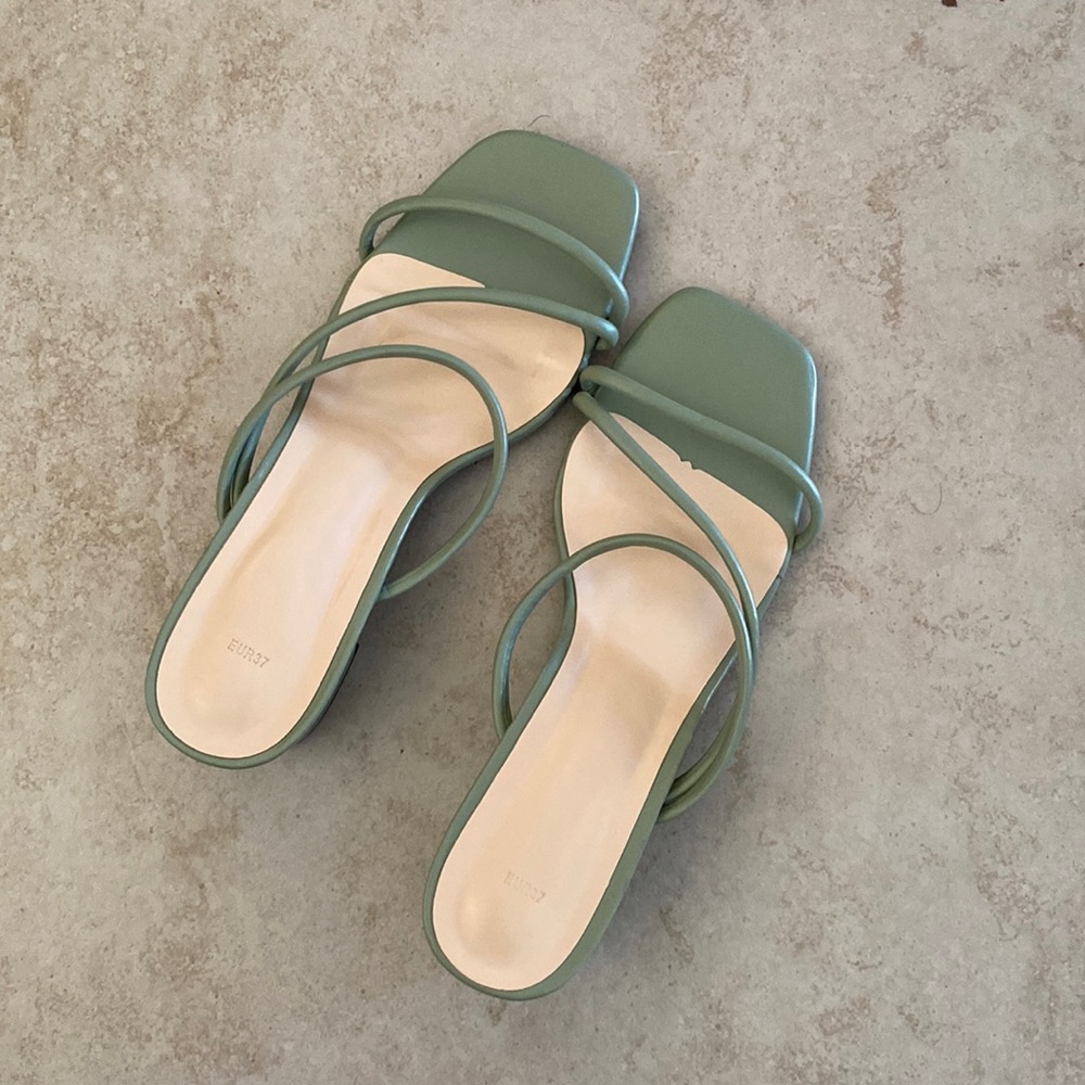 Green small heel sandals